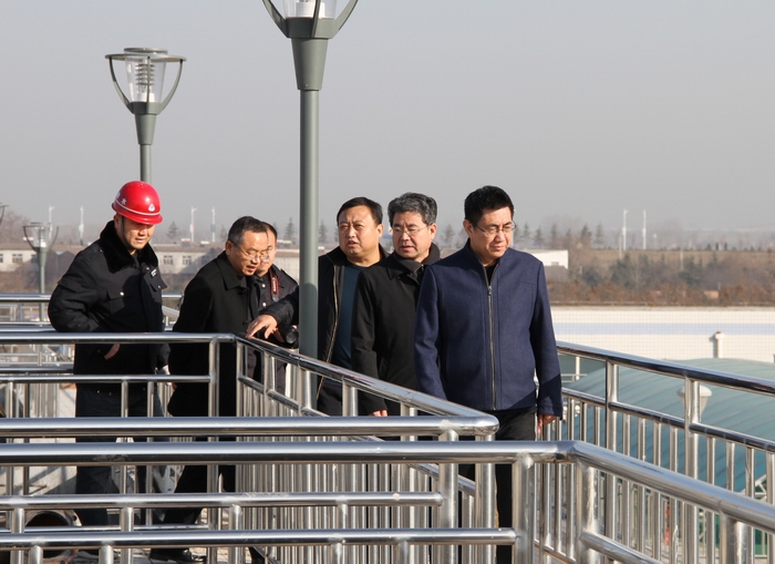 2017-1-12國資委王勇主任檢查工地 009.jpg